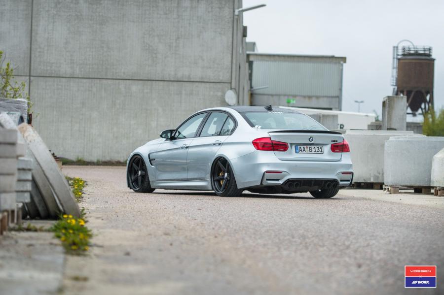  BMW M3 Sedan on Vossen Wheels (VWS-3) 2017 года  (фото 26 из 44)